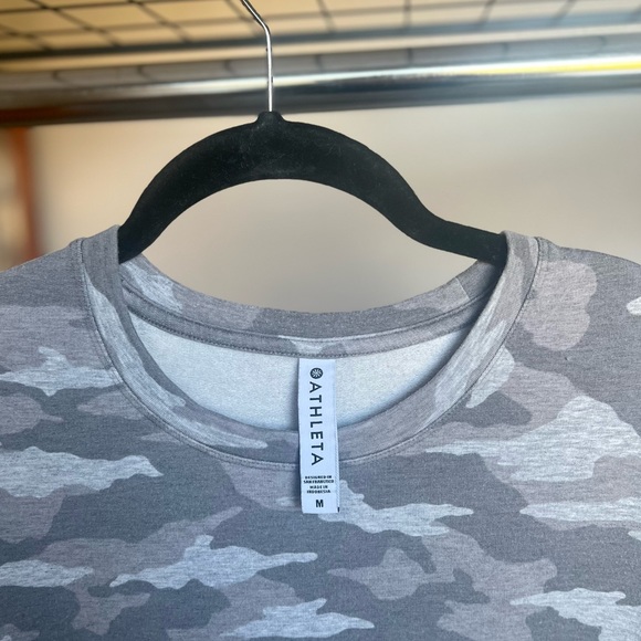 Athleta Balance Pullover Sweatshirt Camo Lux Dark Grey | Size: M - Picture 2 of 4